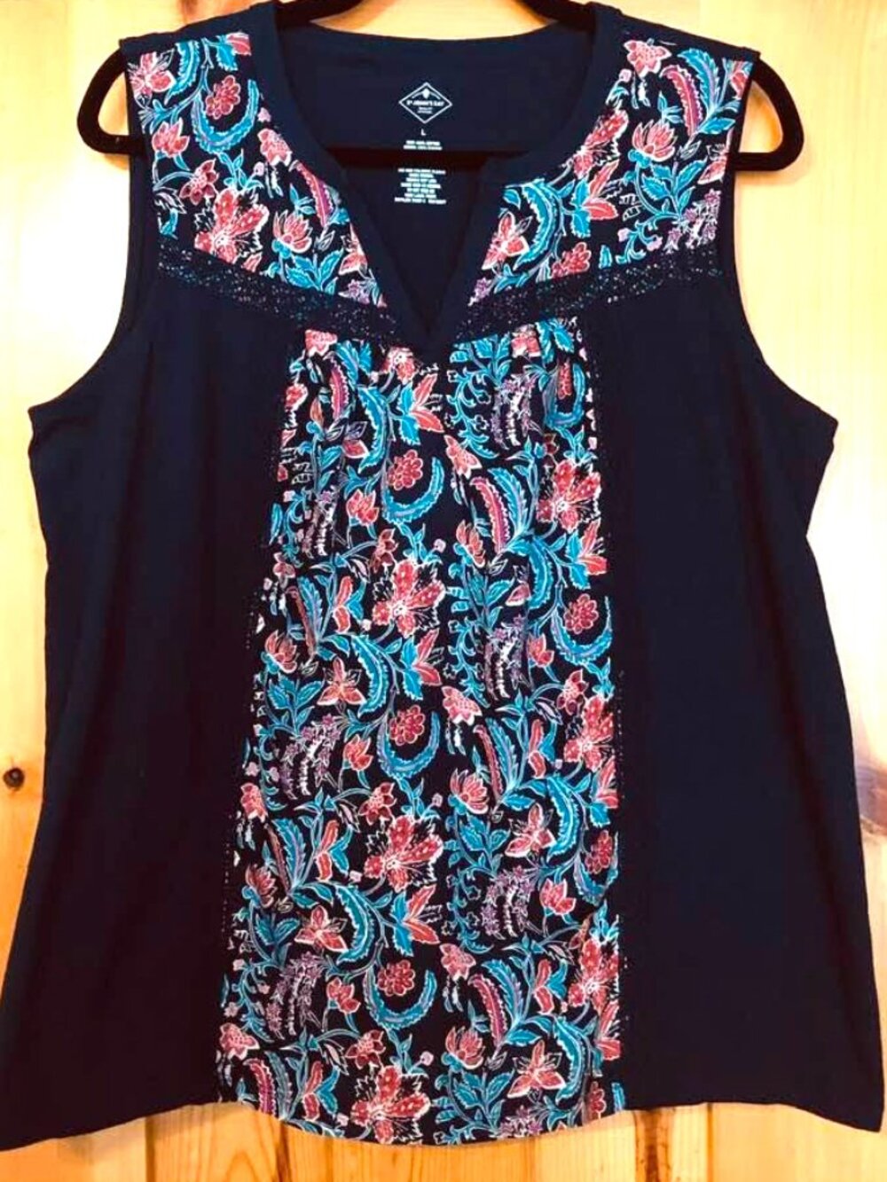 St John's Bay Navy Sleevless Top Size Large